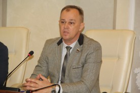 Комиссия по социальному развитию рассмотрела вопросы здравоохранения